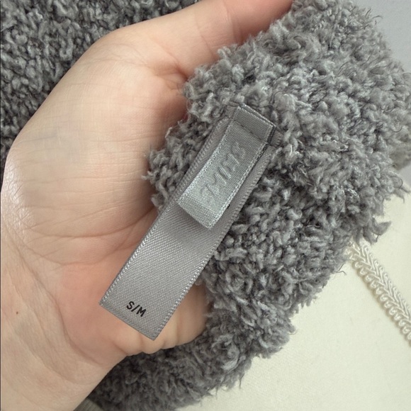 SKIMS Charcoal Fuzzy Knit Tank Top - Picture 2 of 3